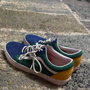 BRAND NEW MENS SIZE 11 OLD SCHOOL VANS Yacht Club